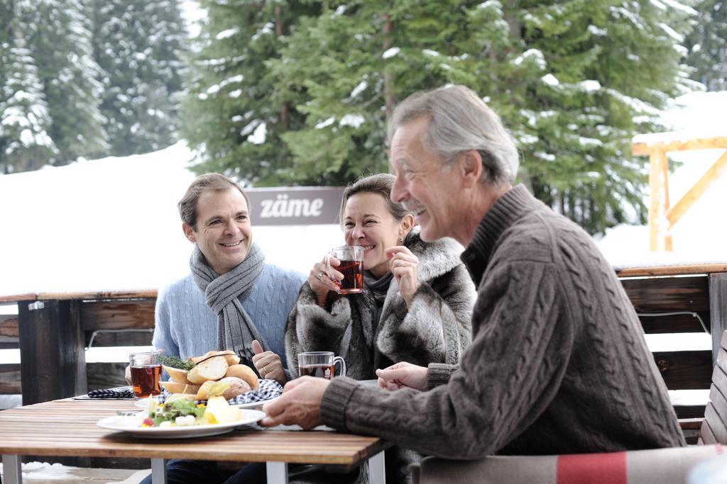 Saanewald Lodge Saanenmöser Kültér fotó